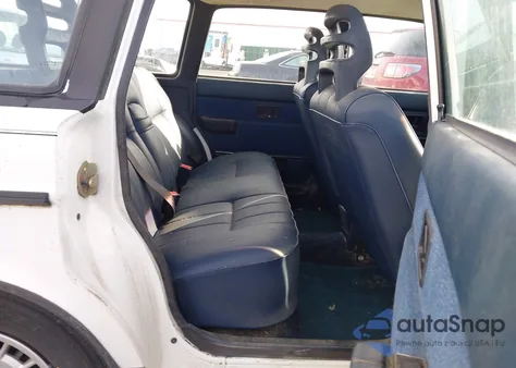 1992 Volvo 240 from USA, damaged, VIN YV1AW8805N1933006